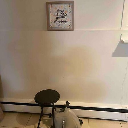 Beautiful Two Bedroom Apartment. Calgary Luaran gambar